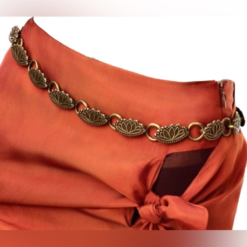 Metal brass color Lotus Leaves chain link belt adjustable from Zara